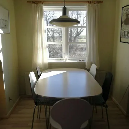 Hyggelig Lejlighed Med Altan Fjerritslev